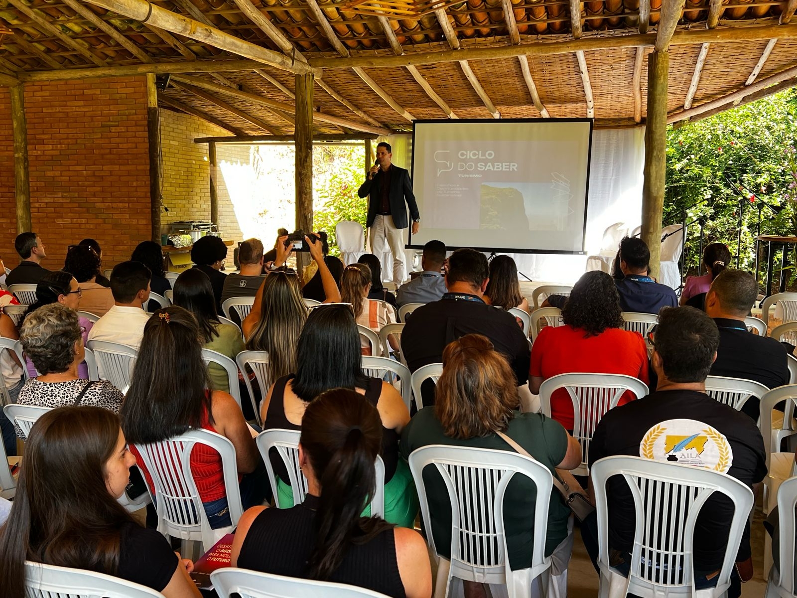 Ciclo do Saber - Turismo: 1º encontro reúne mais de 250 pessoas em Iúna, no Sul do Estado