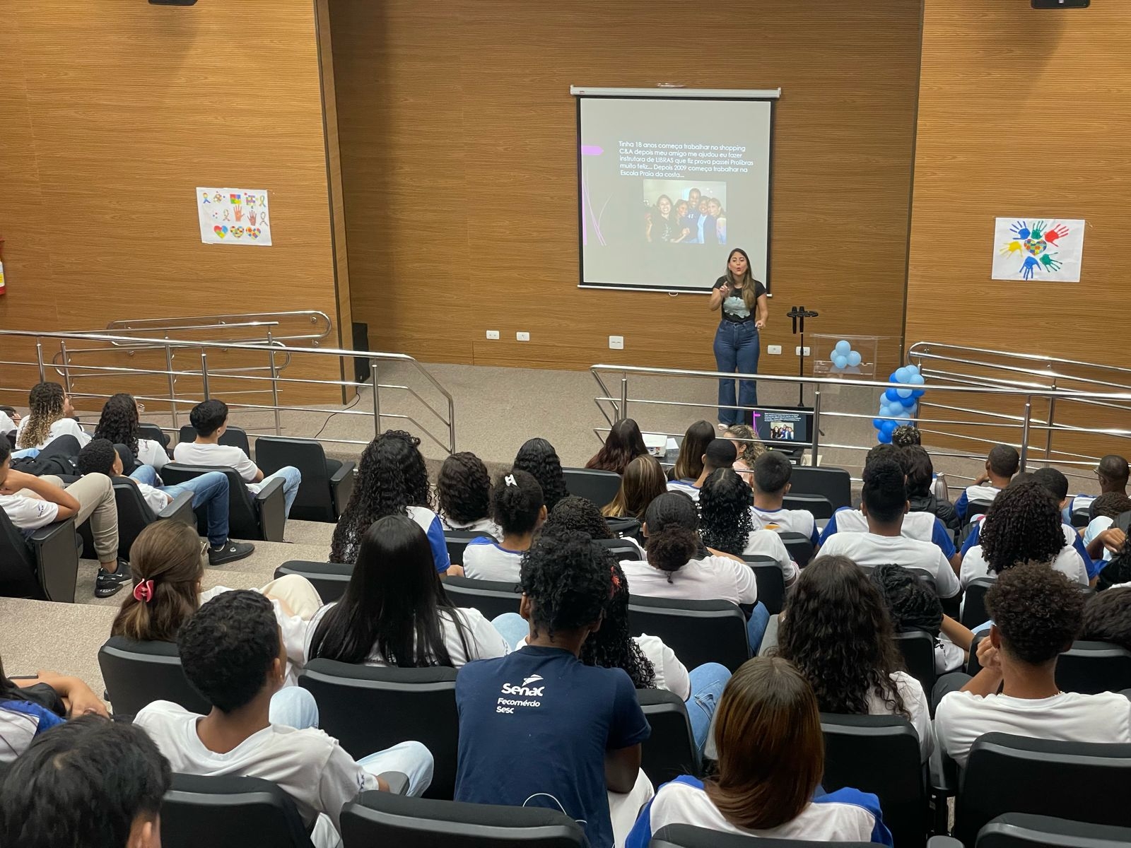 Senac-ES celebra Dia Nacional da Língua Brasileira de Sinais com palestra inclusiva na Serra